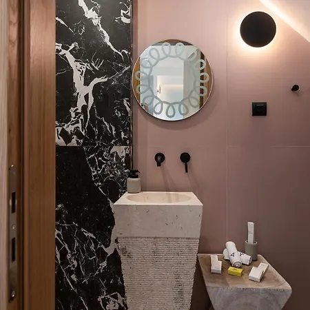 Domi Luxury By Cura Collection *