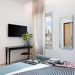 Domi Luxury By Cura Collection Апартаменти