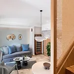 Апартаменти Domi Luxury By Cura Collection *