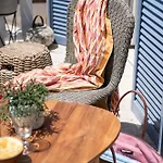 Domi Luxury By Cura Collection Апартаменти *
