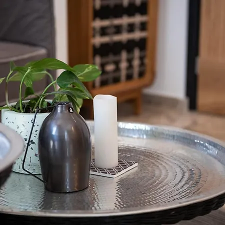 Domi Luxury By Cura Collection *